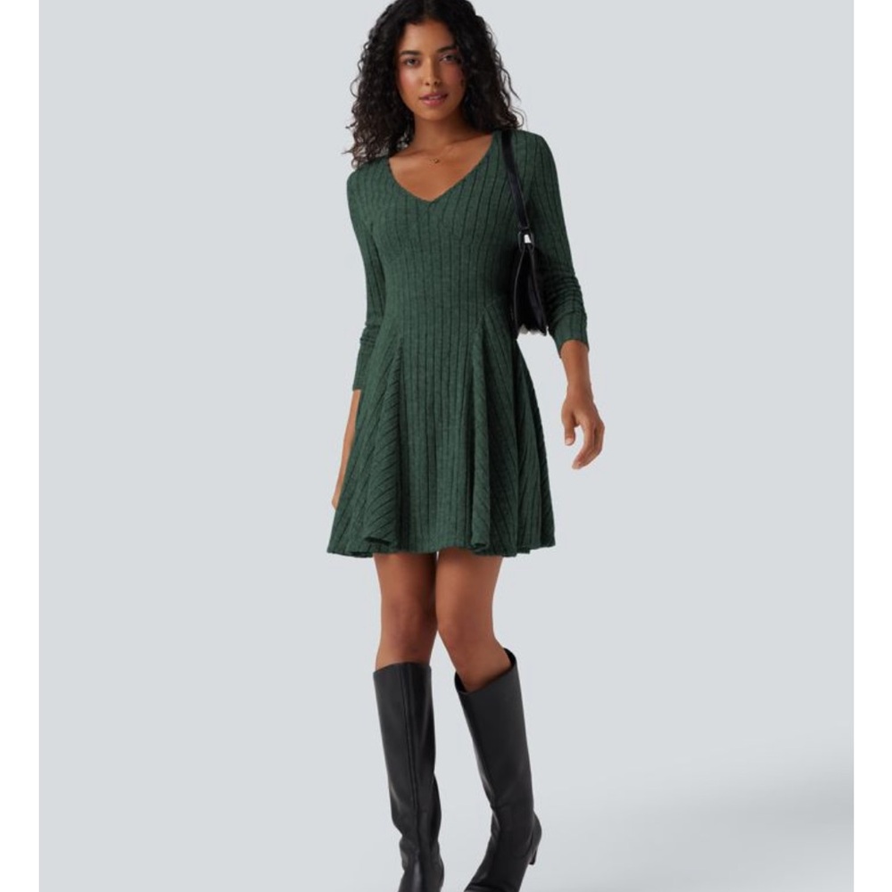 HALARA Forest Green mini Long Sleeve Dress